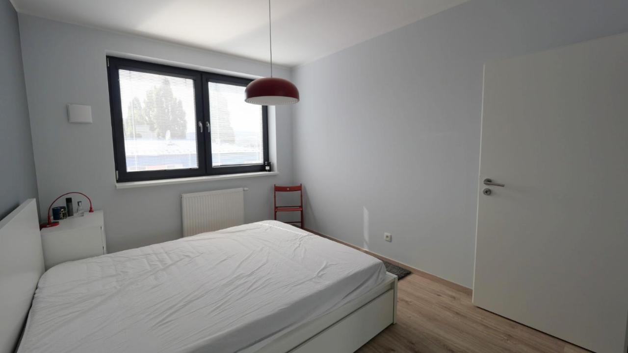 Air-Conditioned, 2 Room Apartment With Terrace Bratislava Exterior foto